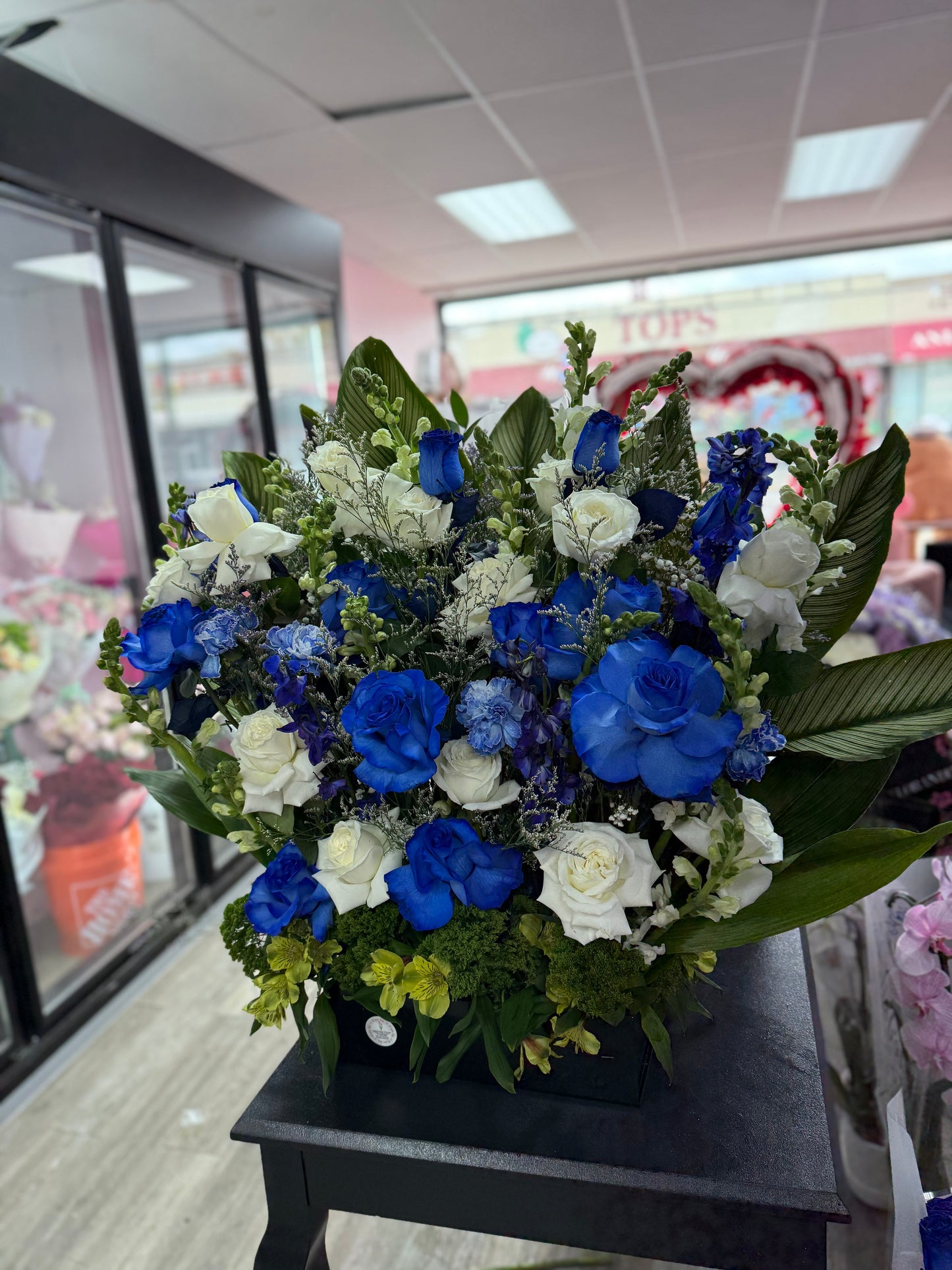 Ocean centrepiece