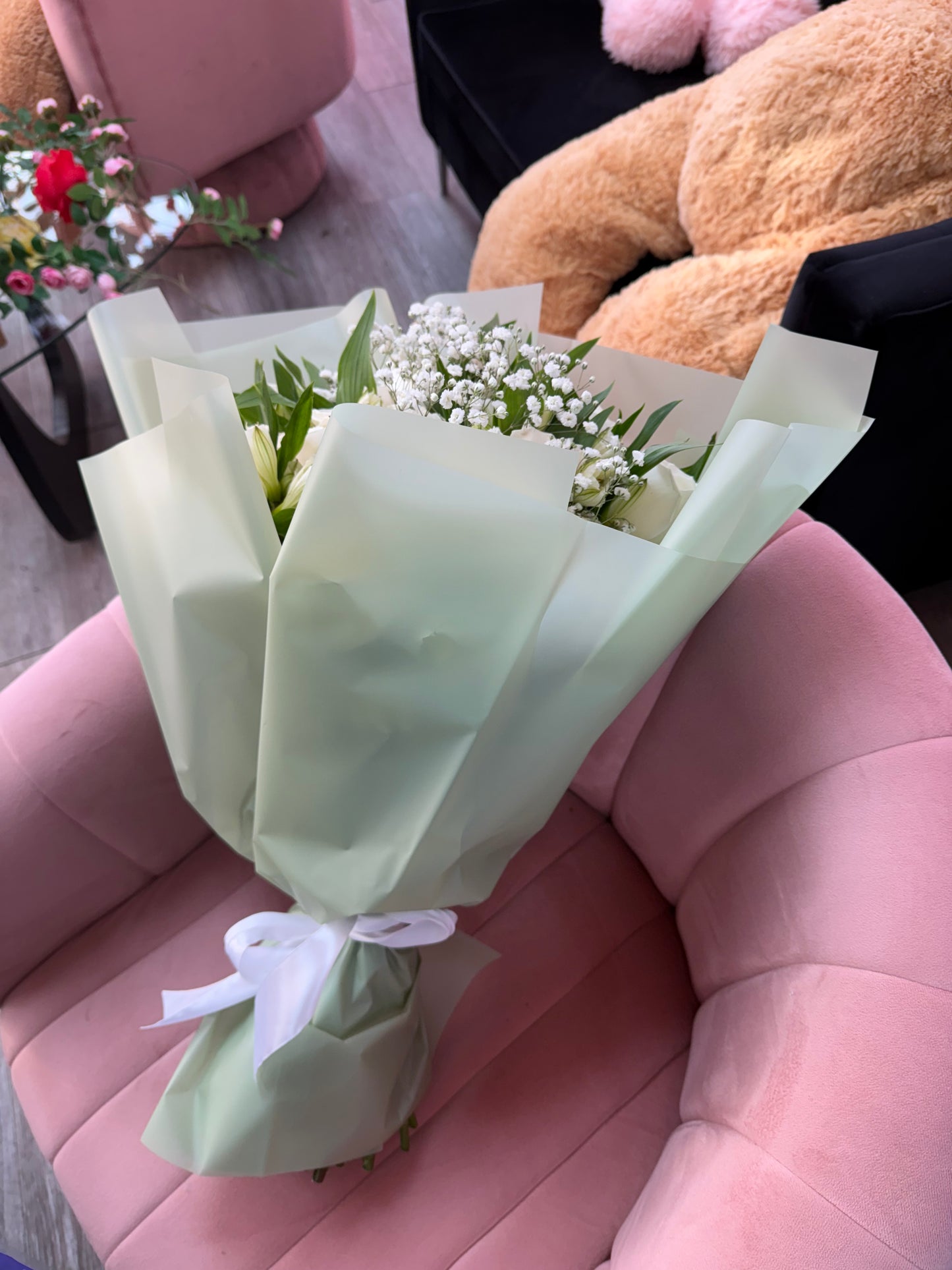 White snow bouquet