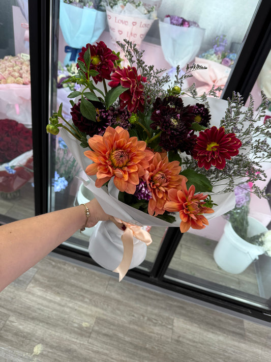 Dahlia’s month bouquet