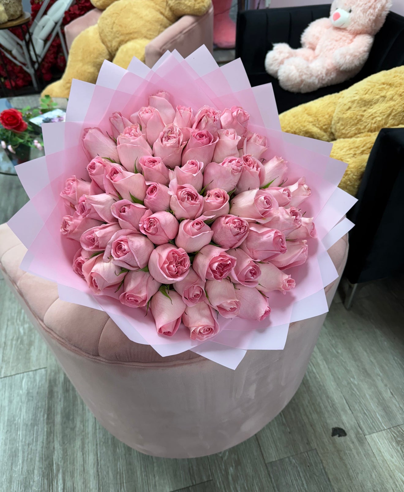Classic Bouquet of pink Roses