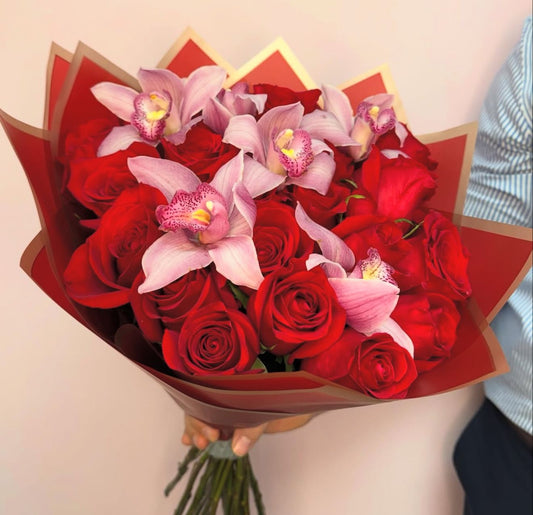 Roses of an Orchid
